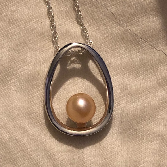 Vantel Pearls Peaceful Moments Necklace - Picture 1 of 1
